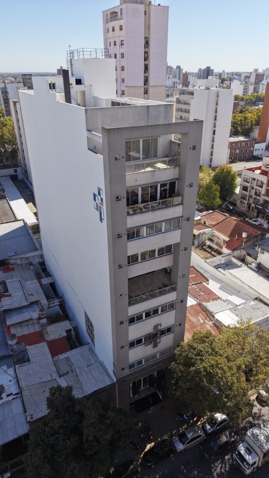 44 E/ 10 Y 11 — galería