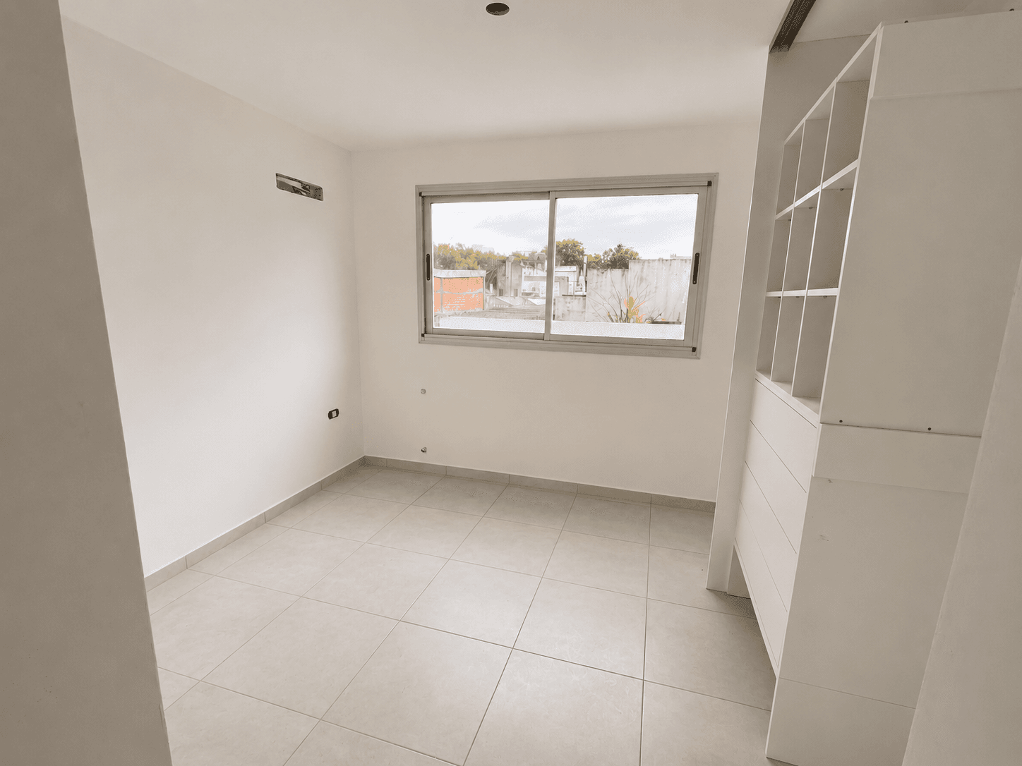 43 E/ 11 Y 12 — galería